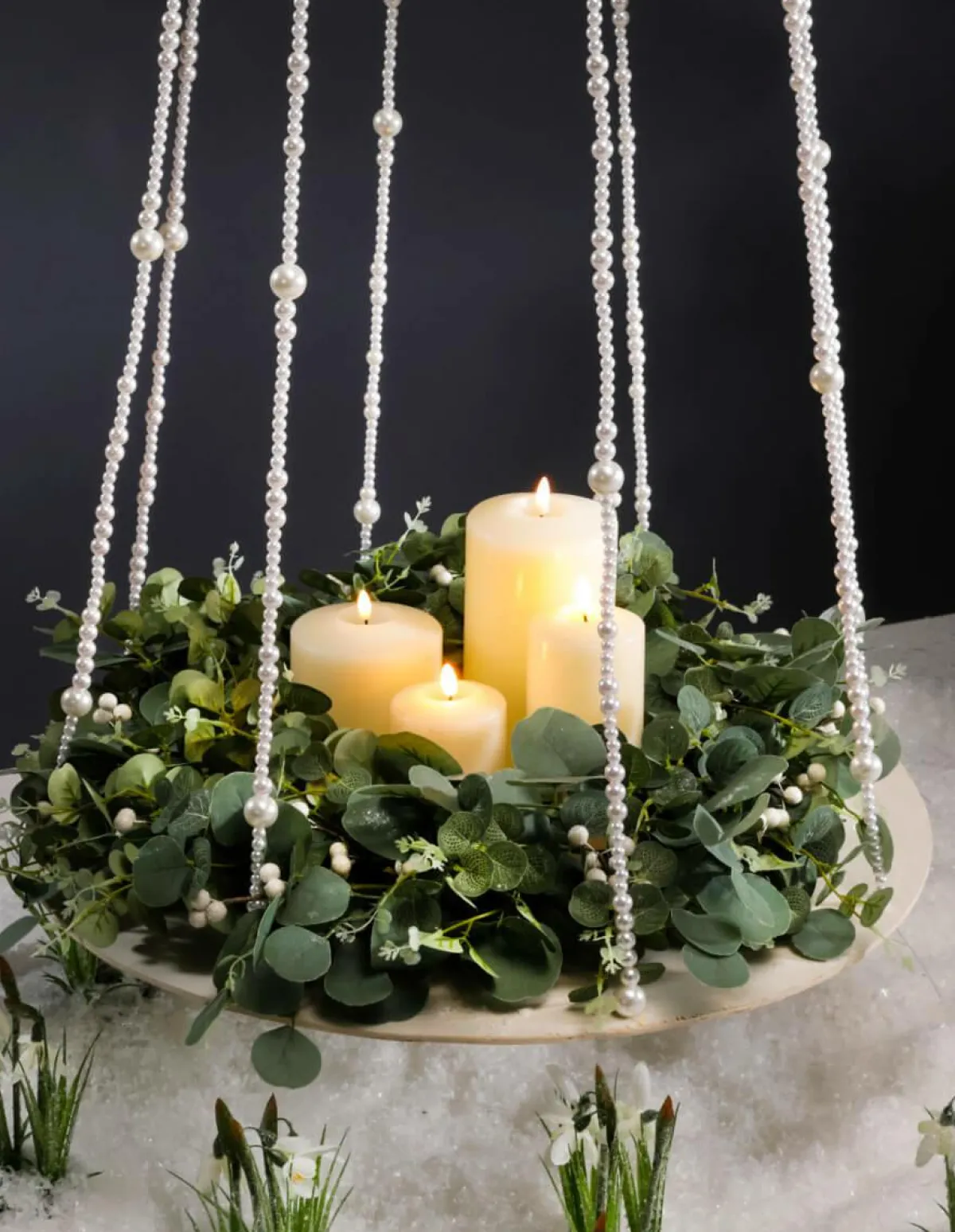 Expositores Para Tiendas>DecoWoerner Bandeja Colgante Con Cadenas De Perlas, Ø 60 Cm, Longitud 170 Cm blanco