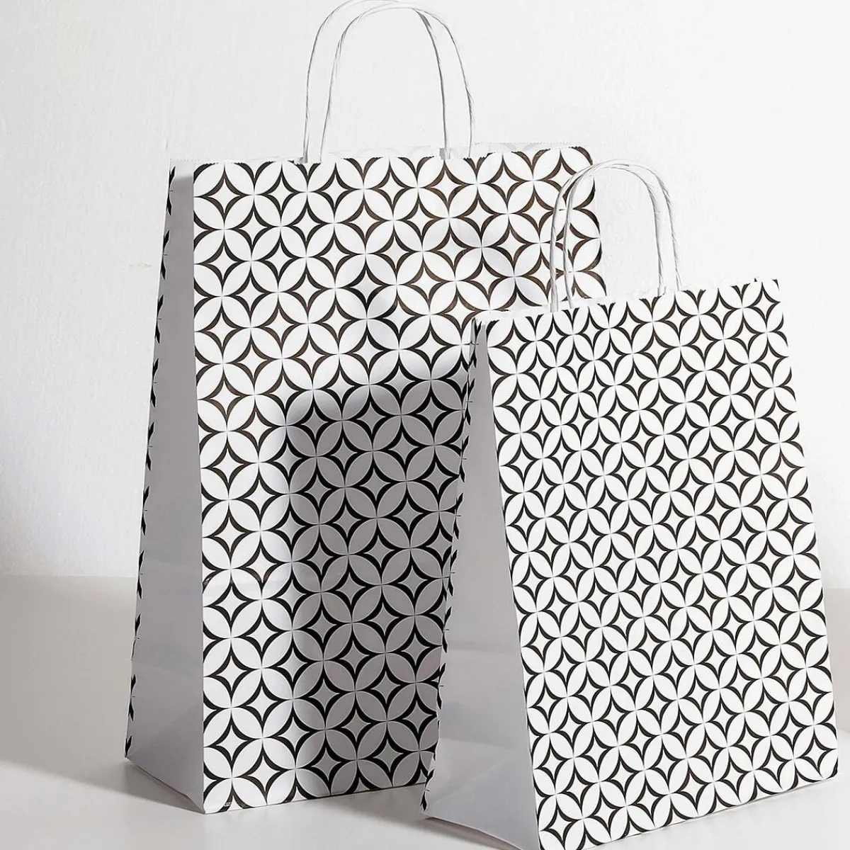Bolsas De Regalo Y Bolsas Portátiles>DecoWoerner Bolsa De Papel "Adorno" 35 X 26 X 12 Cm negro