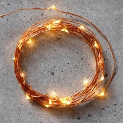 Luz Decorativa>DecoWoerner Cadena De Luces LED Con Alambre Con Baterías Para Interiores, 50 LED, 5 M marrón