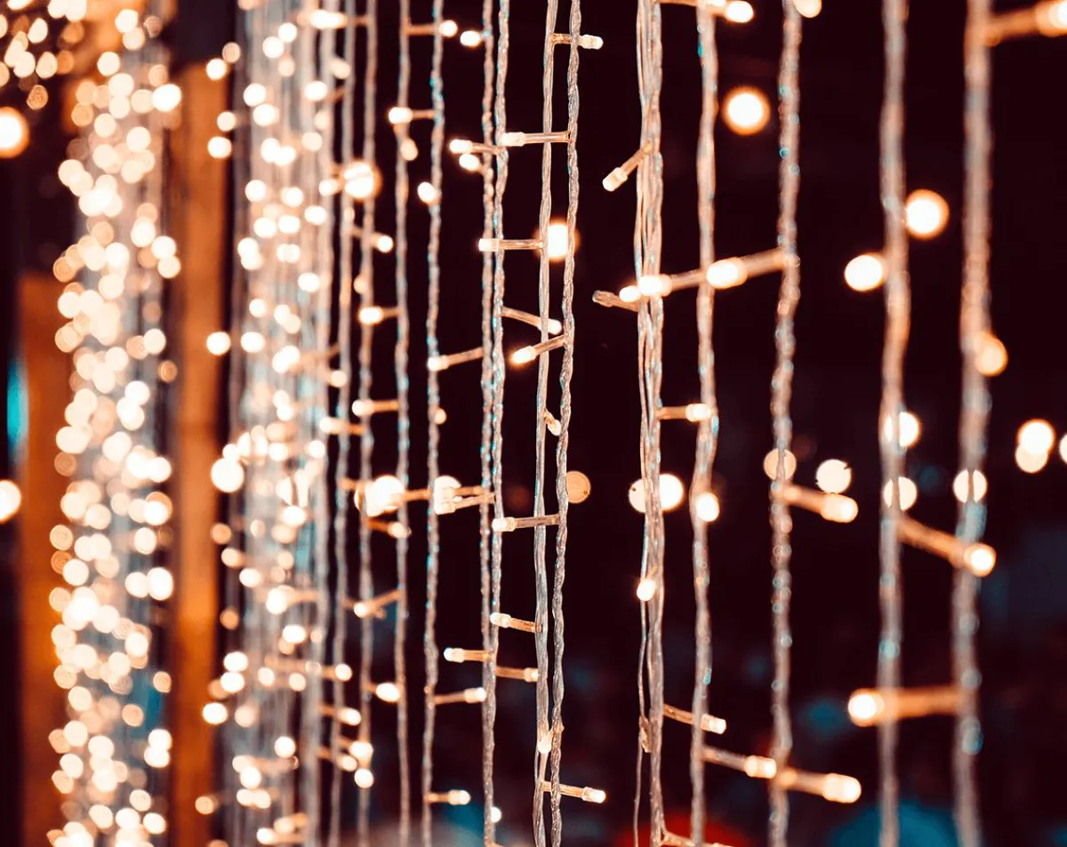 Luces De Navidad>DecoWoerner Cortina De Luz Blanca 200 X 150 Cm 300 LED Blanco Cálido IP44