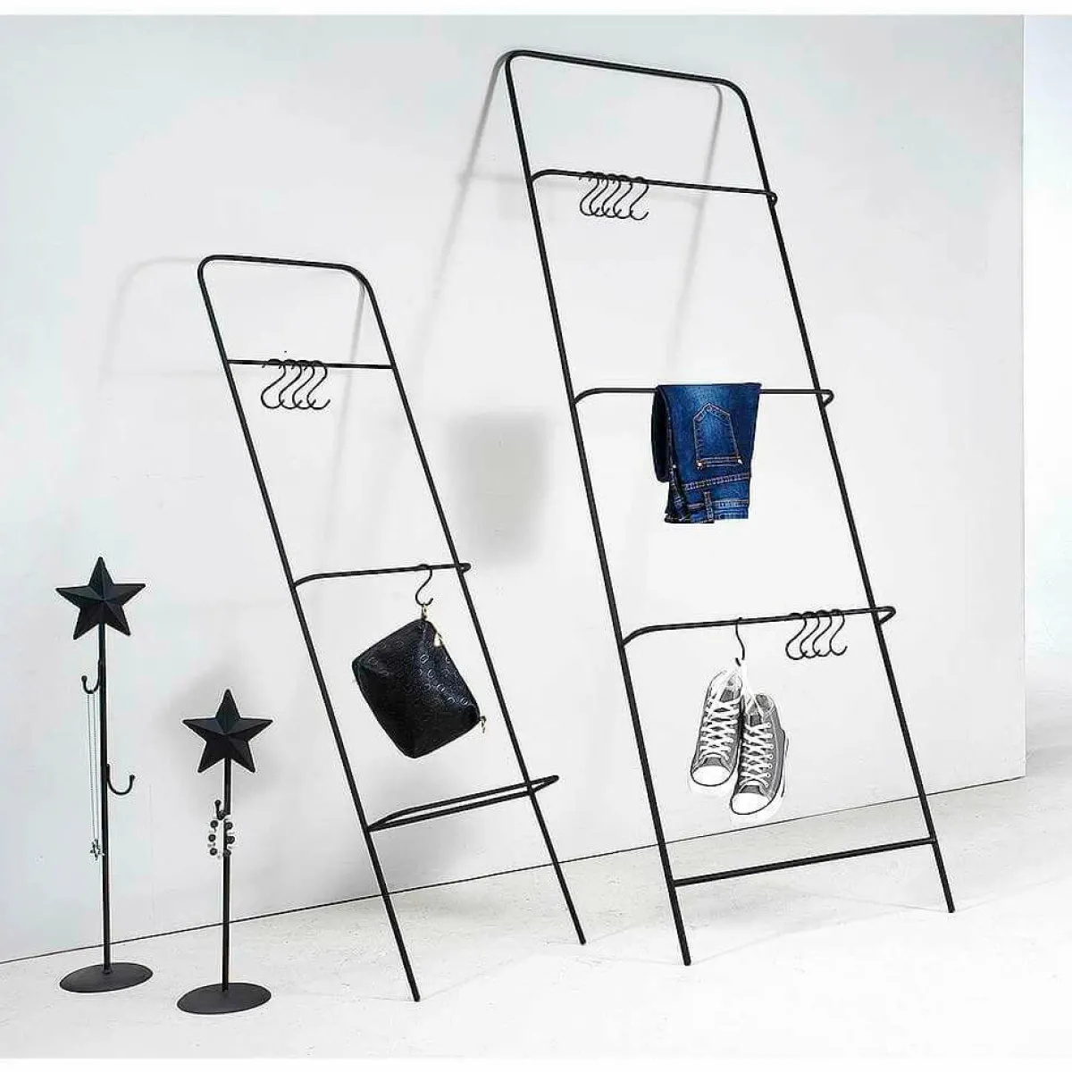 Expositores Para Tiendas>DecoWoerner Escalera Decorativa Con Soporte Universal, Longitud 193 Cm negro