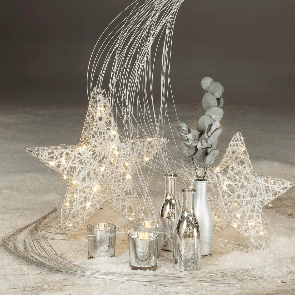 Luz Decorativa|Estrella De Navidad>DecoWoerner Estrella Metálica Decorativa LED De 30 Cm Que Funciona Con Pilas blanco
