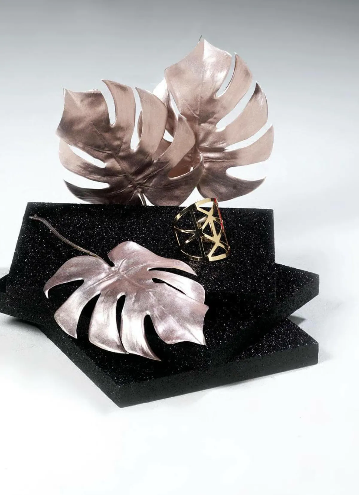 Decoración Dispersa|Hojas>DecoWoerner Hojas De Monstera Artificiales Palo 37 Cm 5 Piezas rosa