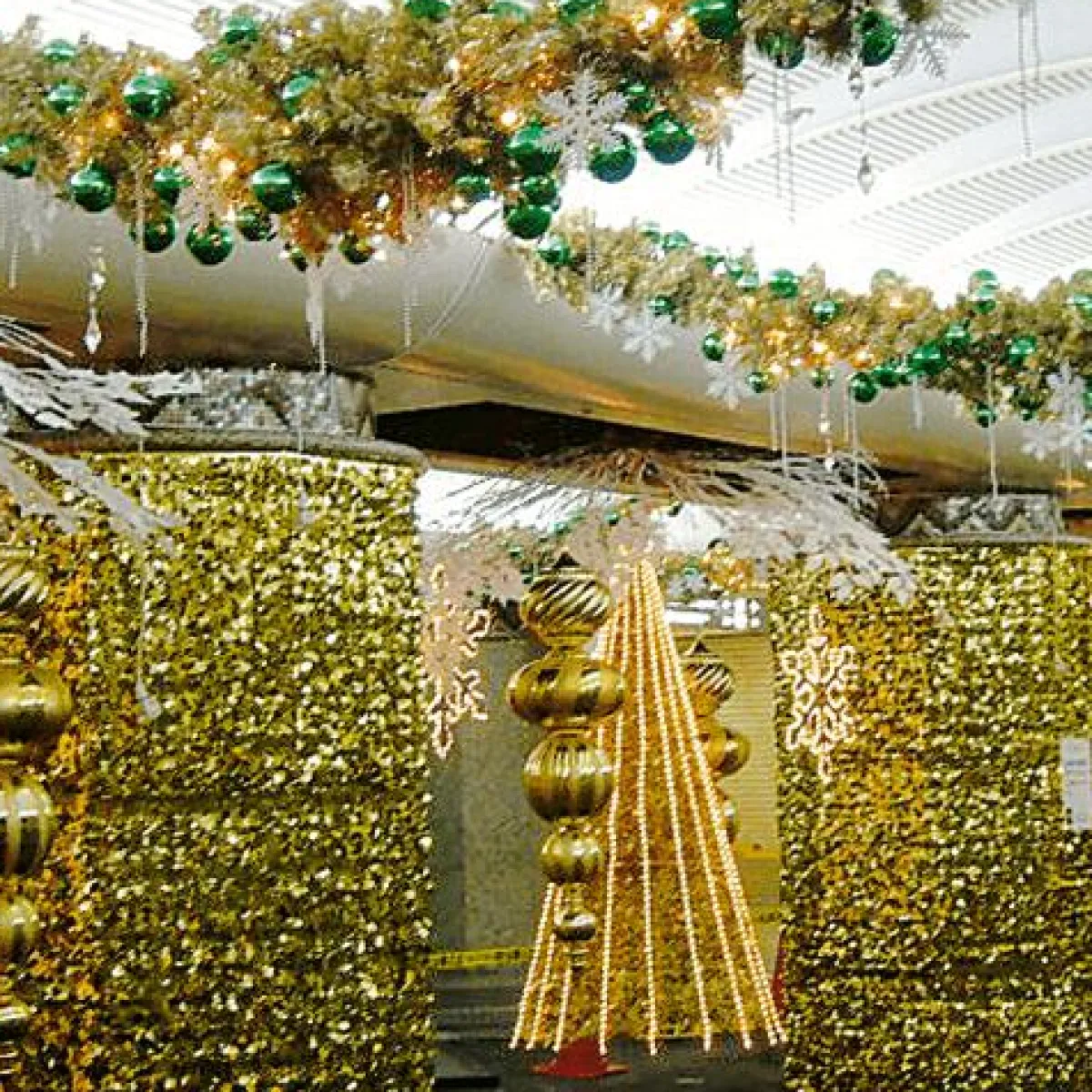 Láminas Y Películas Decorativas>DecoWoerner Lámina Metálica Troquelada De 90 Cm De Ancho, Dorada oro