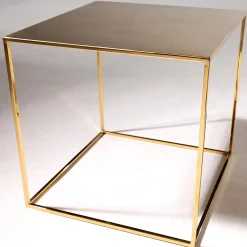 Expositores Para Tiendas|Macetas Y Artículos De Decoración>DecoWoerner Mesa De Metal 45 X 45 Cm, oro