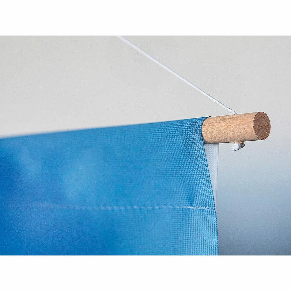 Pancartas De Navidad E Invierno|Bandera De Navidad>DecoWoerner Pancarta De Tela Ignífuga "Rama De Abeto Helado" De Tela De Bandera 100 X 140 Cm verde