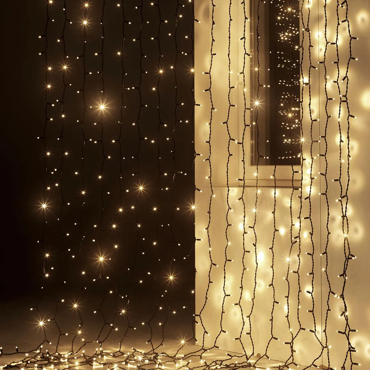 Luces De Navidad>DecoWoerner Sistema De Cortina De Luz LED Profesional IP67, 500 Cm Sin Cable De Alimentación, Negro