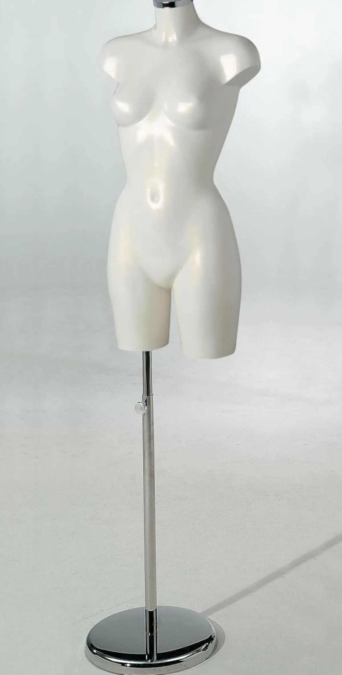Bustos De Costura|Maniquíes>DecoWoerner Soporte Metálico Para Torsos, Alojamiento Para Sujeción De Piernas plata